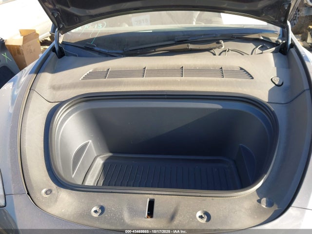 2023 TESLA MODEL Y 7SAYGDED2PF960954 Photo 9