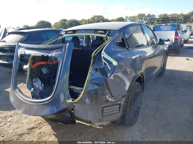 2023 TESLA MODEL Y 7SAYGDED2PF960954 Photo 3