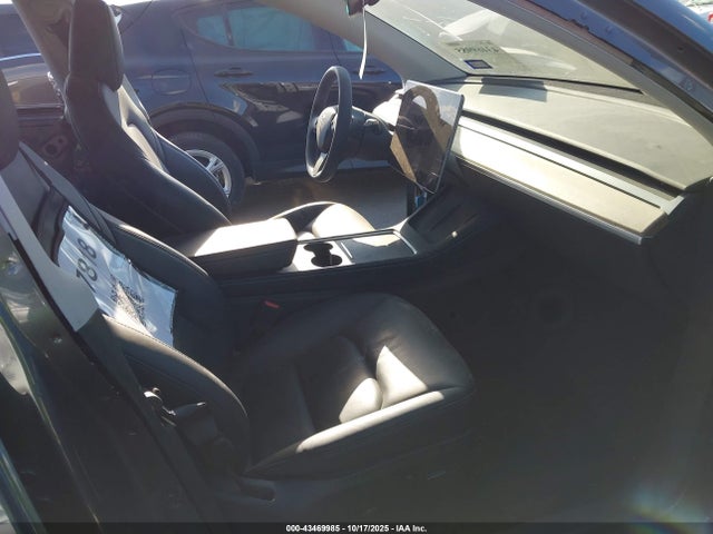 2023 TESLA MODEL Y 7SAYGDED2PF960954 Photo 4