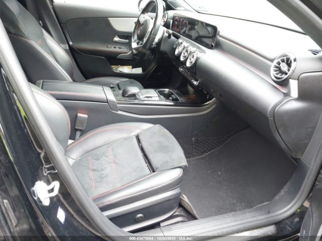 2019 MERCEDES-BENZ A 220 WDD3G4FB6KW030330 Photo 4