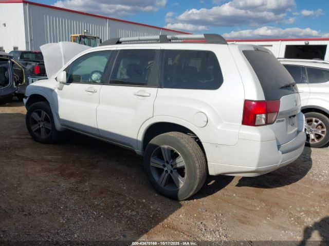 2010 MITSUBISHI ENDEAVOR 4A4JM3AS8AE018852 Photo 2