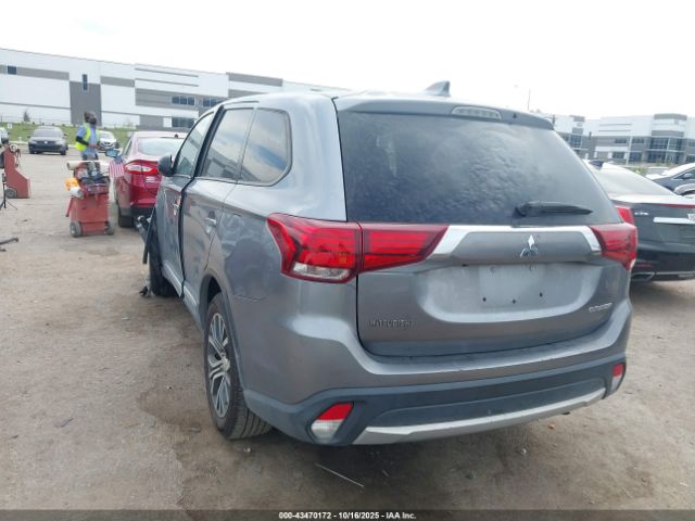 2018 MITSUBISHI OUTLANDER JA4AD2A3XJZ055348 Photo 2