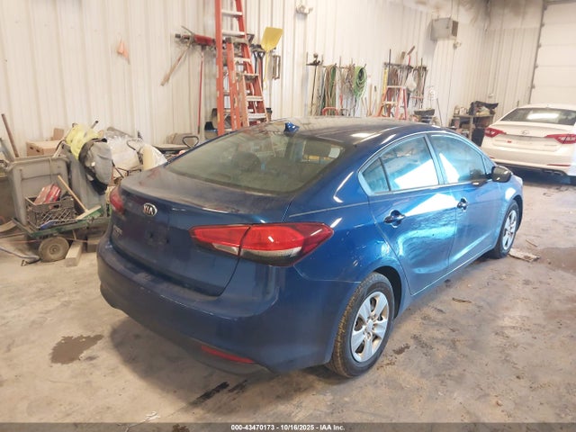 Продажа на аукционе авто 2018 Kia Forte Lx, vin: 3KPFK4A71JE256938, номер лота: 43470173