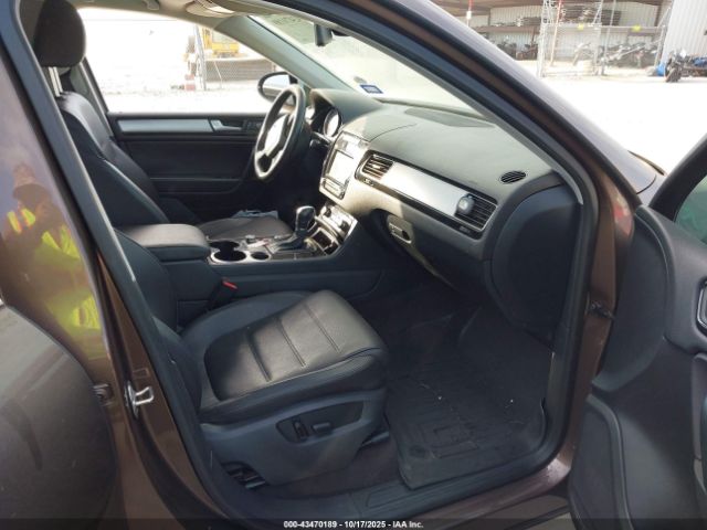 2013 VOLKSWAGEN TOUAREG WVGEF9BP4DD009474 Photo 4