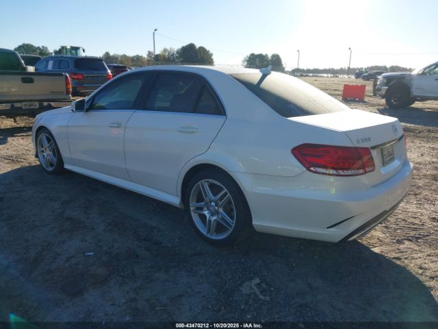 2014 MERCEDES-BENZ E 350 WDDHF5KB2EA828510 Photo 2
