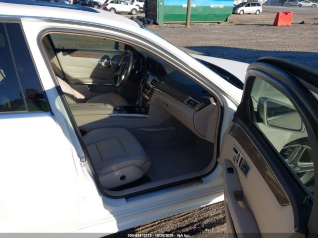 2014 MERCEDES-BENZ E 350 WDDHF5KB2EA828510 Photo 4