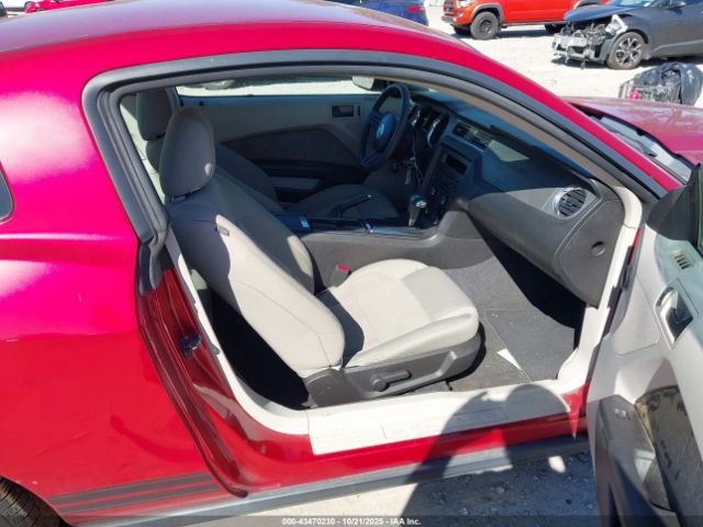 2011 FORD MUSTANG 1ZVBP8AM4B5114039 Photo 4