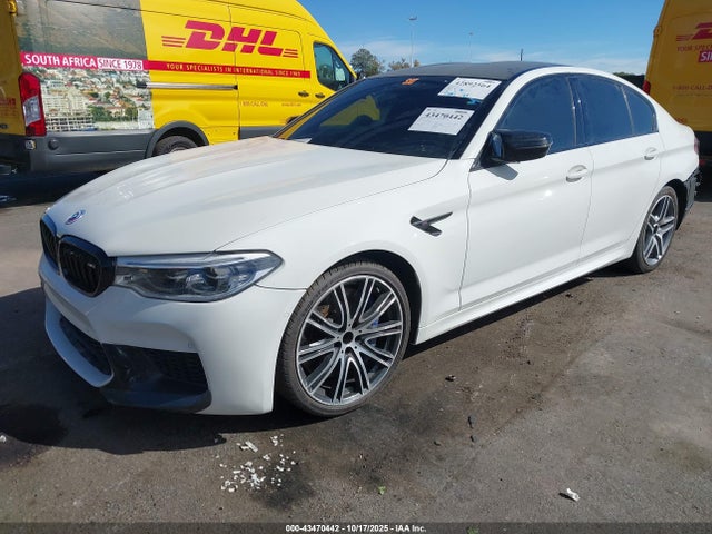 BMW M5 2018 WBSJF0C51JG577485 Image 2
