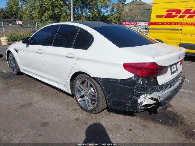 BMW M5 2018 WBSJF0C51JG577485 Image 3