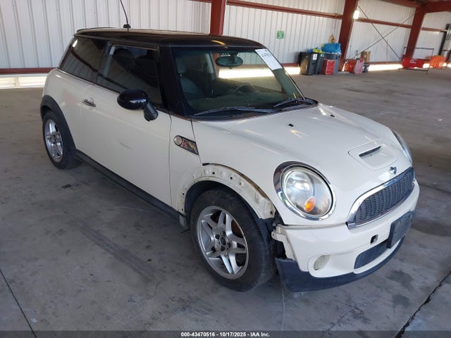 2008 MINI COOPER S WMWMF73548TT87143 Photo 0