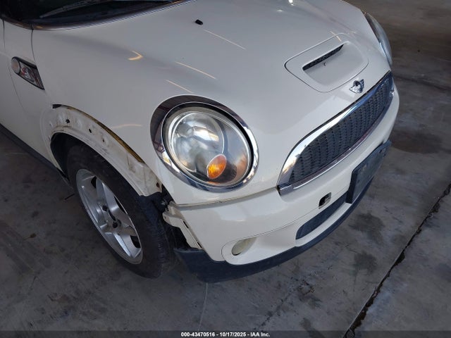2008 MINI COOPER S WMWMF73548TT87143 Photo 5