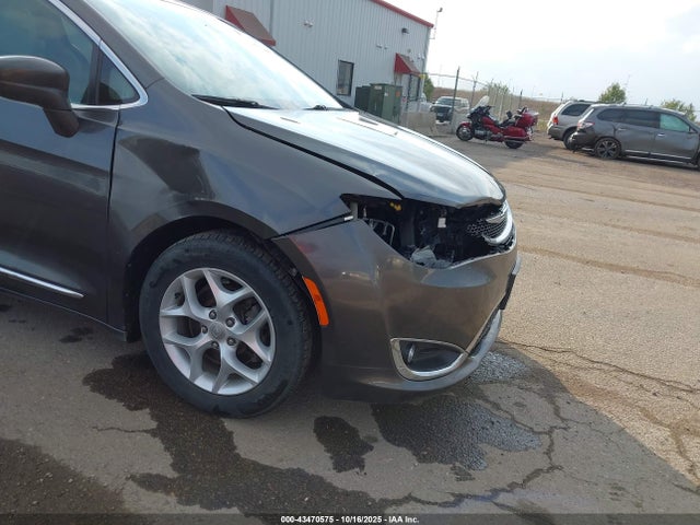 Aukcja sprzedaży 2017 Chrysler Pacifica Touring-l, vin: 2C4RC1BG3HR501318, numer aukcji: 43470575