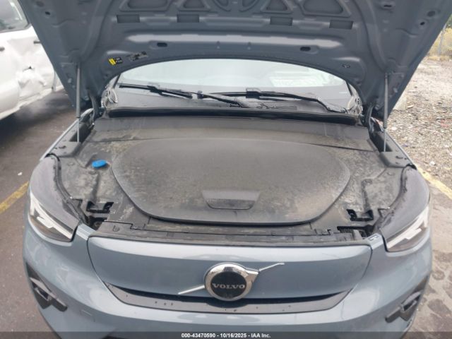2023 VOLVO XC40 RECHARGE PURE ELECTRIC YV4ED3UM5P2987389 Photo 9