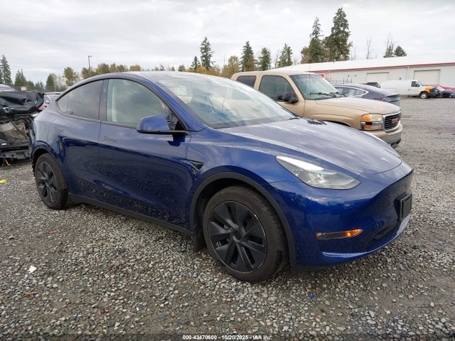 2024 TESLA MODEL Y 7SAYGAEEXRF206288 Photo 0