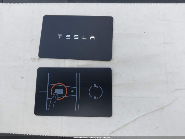 2024 TESLA MODEL Y 7SAYGAEEXRF206288 Photo 10