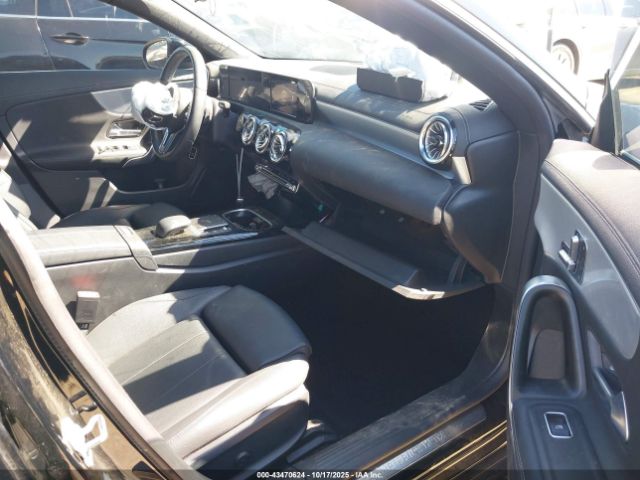 2023 MERCEDES-BENZ CLA 250 COUPE W1K5J4GB6PN413139 Photo 4