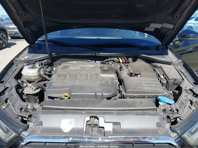 2015 AUDI A3 WAUCJGFF0F1067048 Photo 9