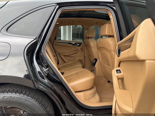 2015 PORSCHE MACAN WP1AB2A51FLB73827 Photo 7