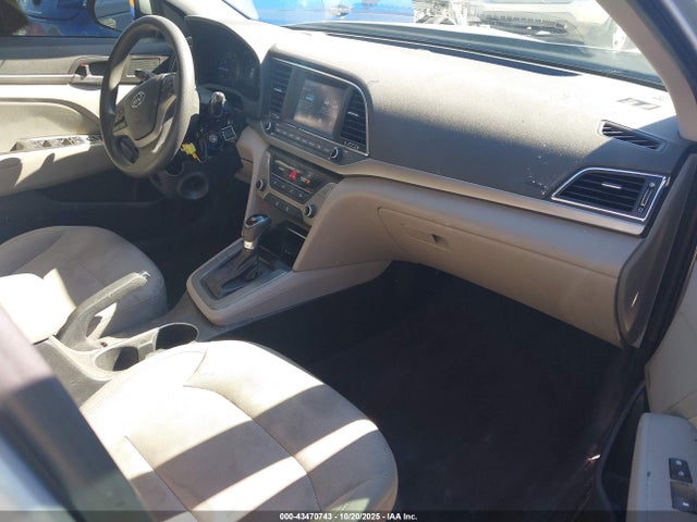 5NPD84LFXJH304894 Hyundai ELANTRA SEL