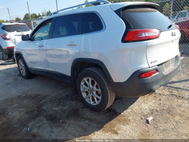 2018 JEEP CHEROKEE 1C4PJLLBXJD537947 Photo 2