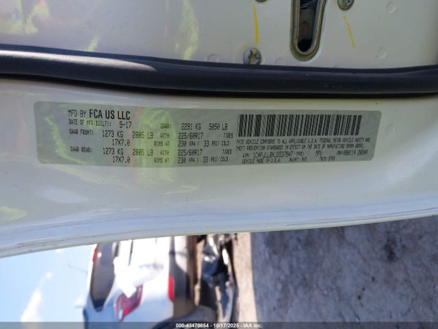 2018 JEEP CHEROKEE 1C4PJLLBXJD537947 Photo 8