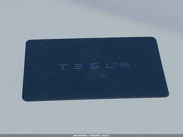 2025 TESLA MODEL Y 7SAYGDED9SF215904 Photo 10