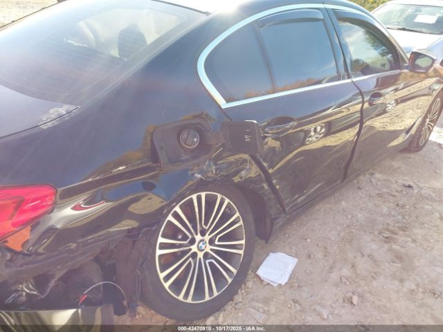 2019 BMW 540I WBAJE7C51KWW18804 Photo 3