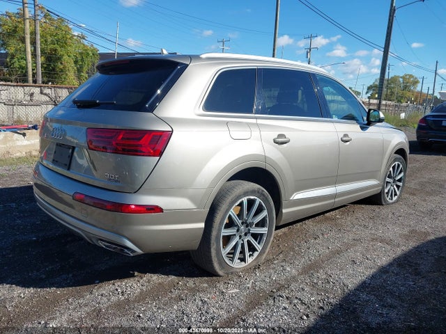 2017 AUDI Q7 WA1LAAF76HD021762 Photo 3