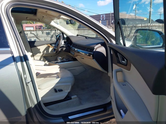 2017 AUDI Q7 WA1LAAF76HD021762 Photo 4