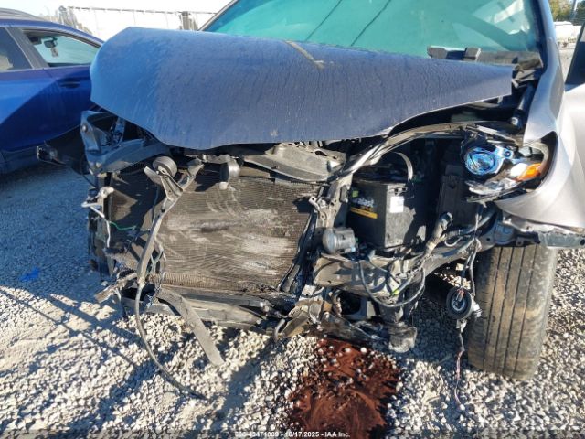 2018 TOYOTA SIENNA 5TDXZ3DC2JS952619 Photo 5