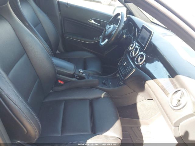 2016 MERCEDES-BENZ CLA 250 WDDSJ4GB0GN306395 Photo 4