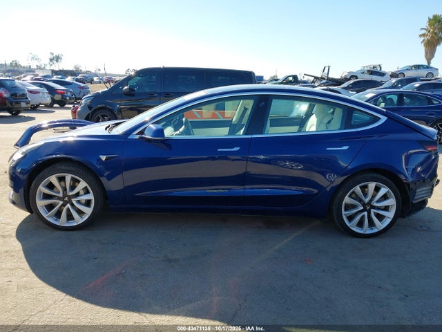 Tesla Model 3 Long Range/mid Range/standard Range/standard Range Plus 2019 5YJ3E1EA4KF413226 Image 15