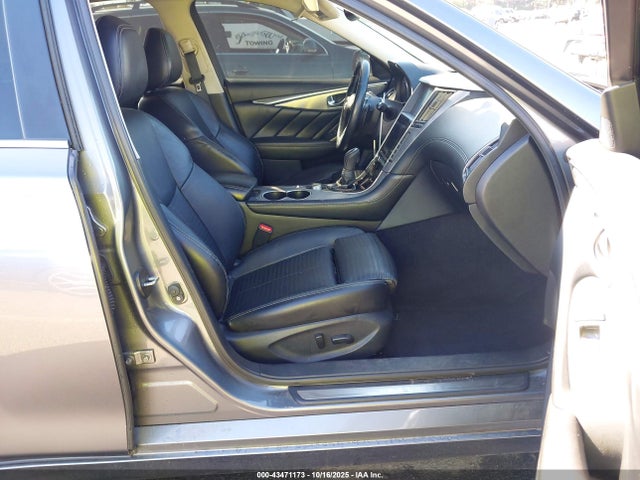 43471173 :رقم المزاد ، JN1EV7AP8JM364031 vin ، 2018 Infiniti Q50 3.0t Sport مزاد بيع