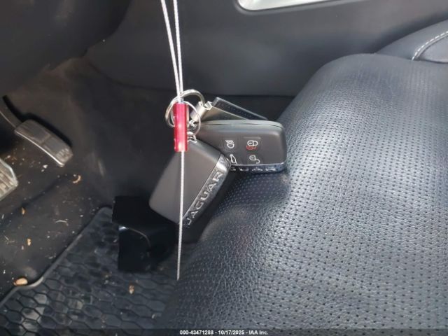 2019 JAGUAR F-PACE SADCM2FVXKA367800 Photo 10