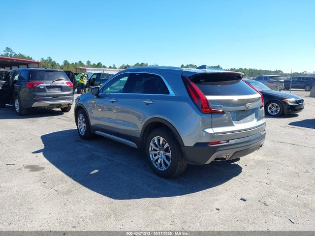 2023 CADILLAC XT4 1GYFZCR47PF174561 Photo 2
