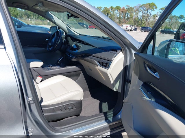 2023 CADILLAC XT4 1GYFZCR47PF174561 Photo 4