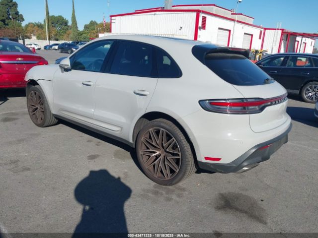 2023 PORSCHE MACAN WP1AA2A54PLB21452 Photo 2