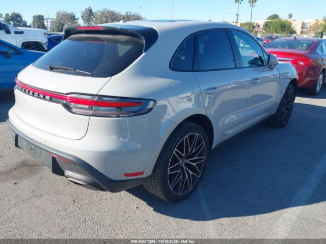 2023 PORSCHE MACAN WP1AA2A54PLB21452 Photo 3