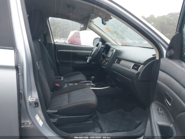 2017 MITSUBISHI OUTLANDER JA4AZ2A35HZ017490 Photo 4