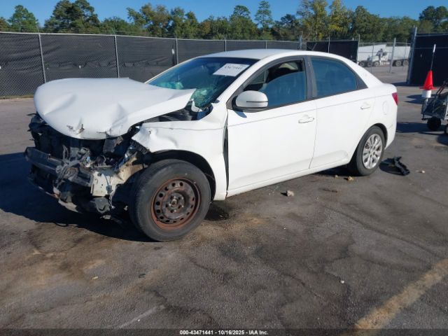 2013 KIA FORTE KNAFU4A26D5732774 Photo 1