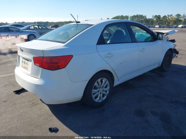 2013 KIA FORTE KNAFU4A26D5732774 Photo 3