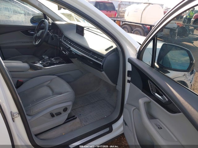 2017 AUDI Q7 WA1VAAF71HD041300 Photo 4