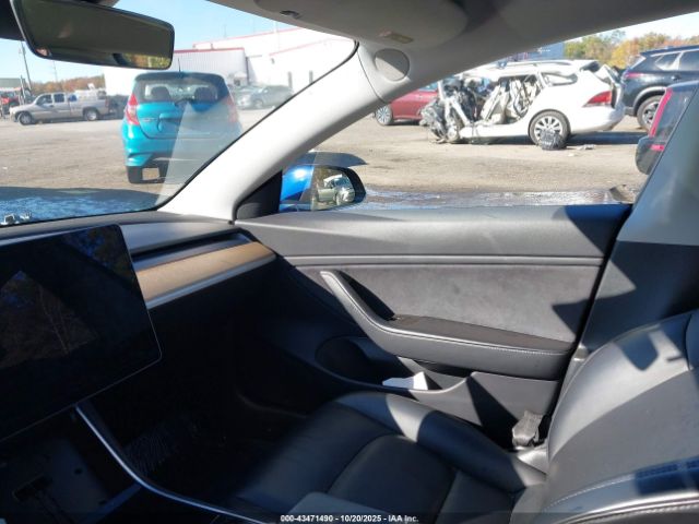 2018 TESLA MODEL 3 5YJ3E1EAXJF004694 Photo 4