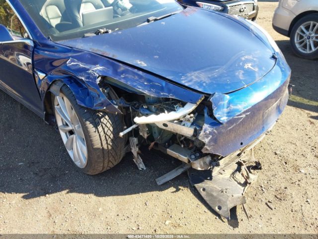 2018 TESLA MODEL 3 5YJ3E1EAXJF004694 Photo 5