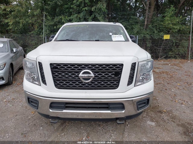 Продаж на аукціоні авто 2019 Nissan Titan Xd Sv Diesel, vin: 1N6BA1F37KN522169, номер лоту: 43471734