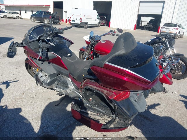 2021 HONDA GL1800 JH2SC7909MK300486 Photo 2