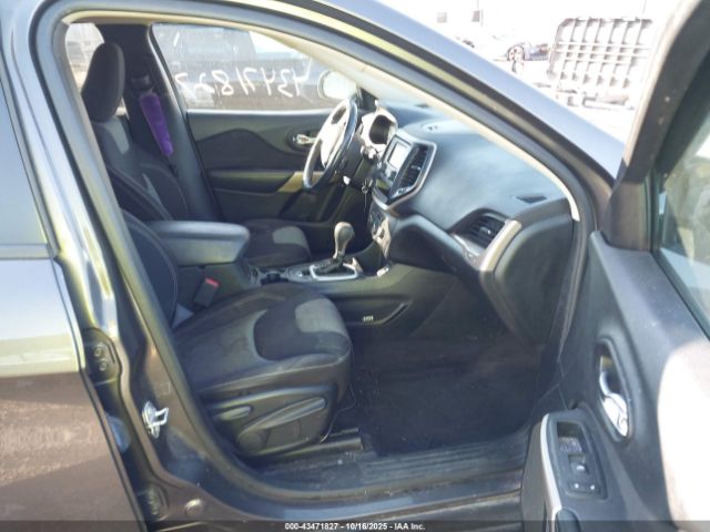 2018 JEEP CHEROKEE 1C4PJLCX3JD551488 Photo 4