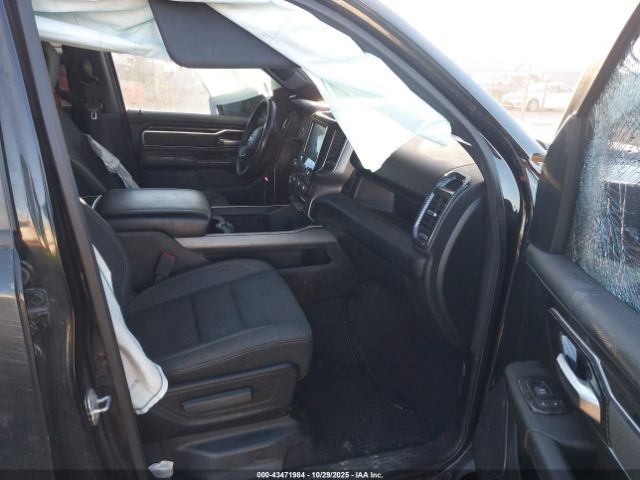 2019 RAM 1500 1C6SRFFT6KN631593 Photo 4