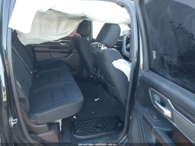 2019 RAM 1500 1C6SRFFT6KN631593 Photo 7