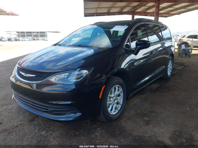 2020 CHRYSLER VOYAGER 2C4RC1DG1LR261255 Photo 1